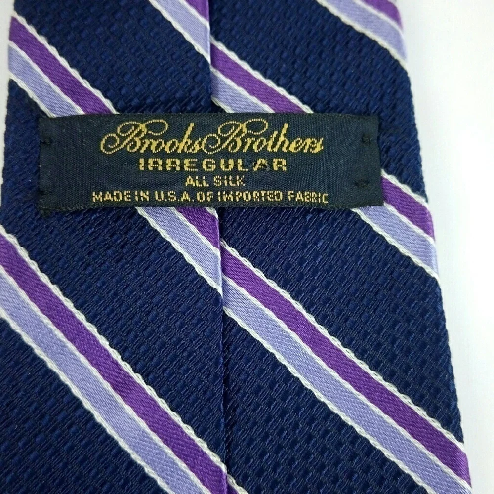 Brooks Brothers Irregular Silk Blue Stripe Tie